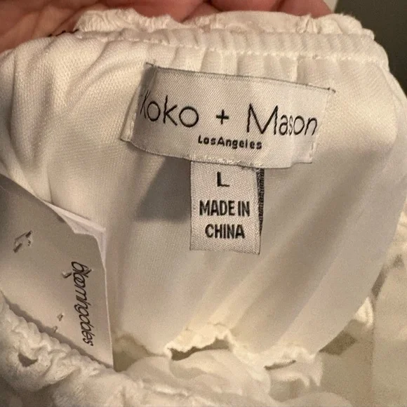 Elegant White Maxi Dress - Picture 3 of 7